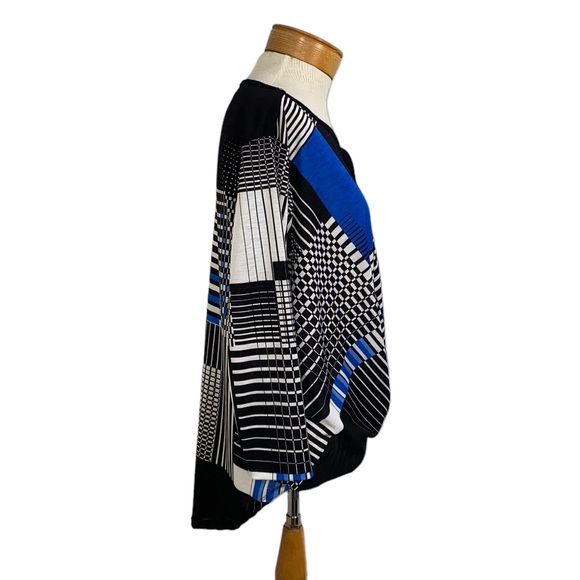 Chenault Geometric Kimono Blouse Size Small Keyhole Black White Long Sleeve - Picture 2 of 6